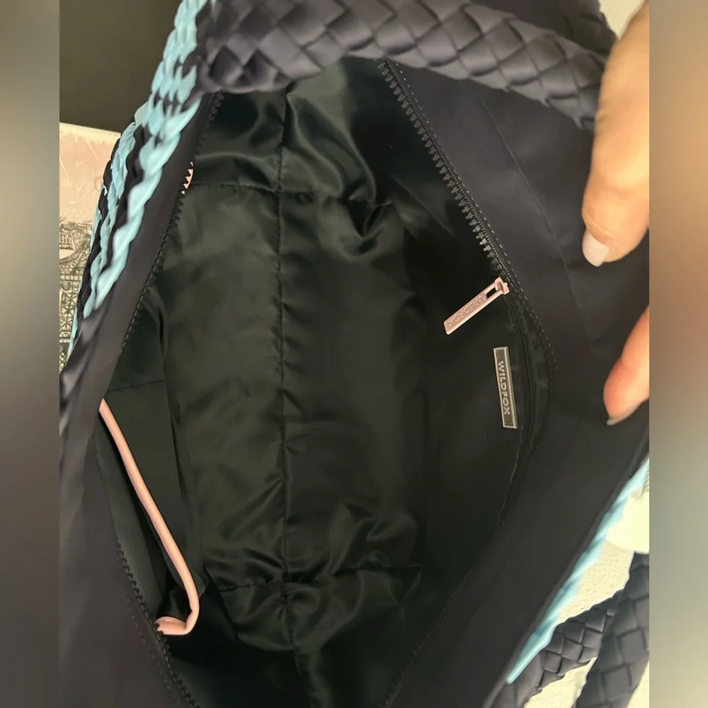 Wild fox NWT Blue and Black Woven Tote Bag - Picture 5 of 9